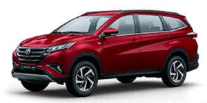 Vue latérale studio du Toyota Rush 4x2 rouge, 7 places, modèle disponible au Costa Rica